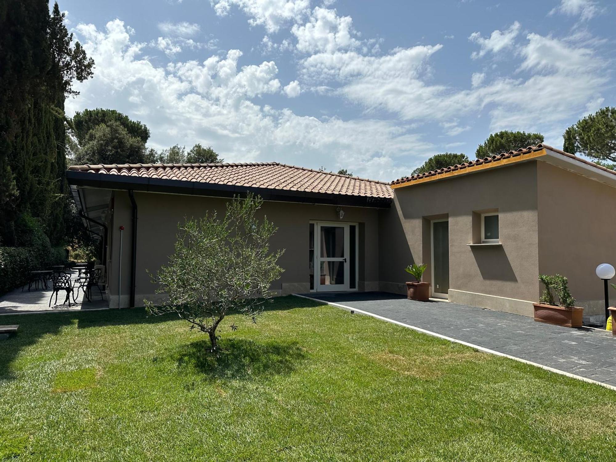 טיבולי La Tenuta Di Rocca Bruna Country Resort מראה חיצוני תמונה