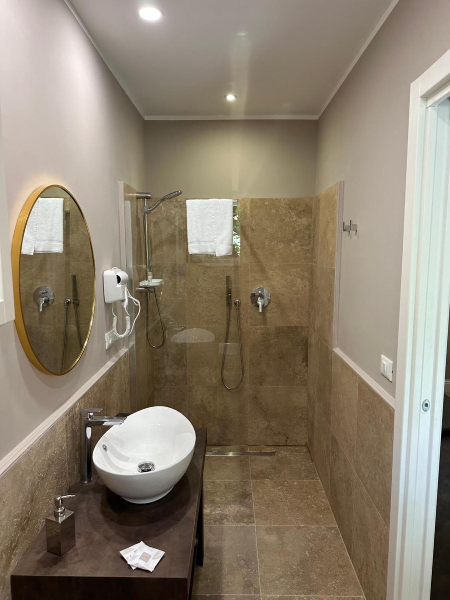טיבולי La Tenuta Di Rocca Bruna Country Resort מראה חיצוני תמונה